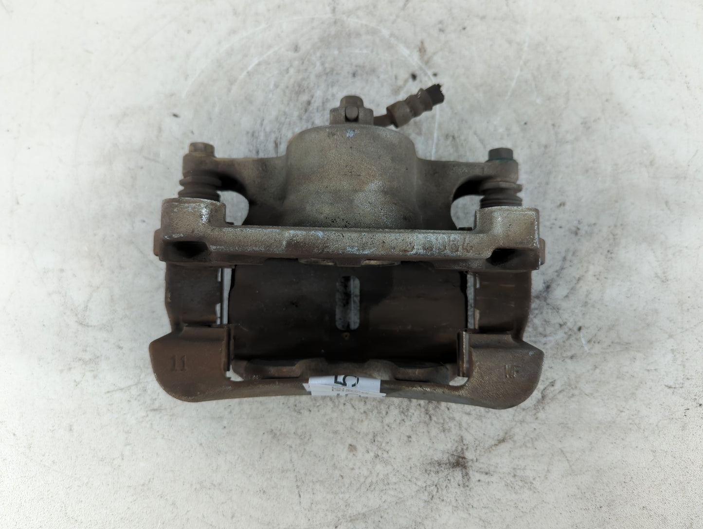 2014-2020 Nissan Rogue Front Driver Left Brake Caliper - Oemusedautoparts1.com