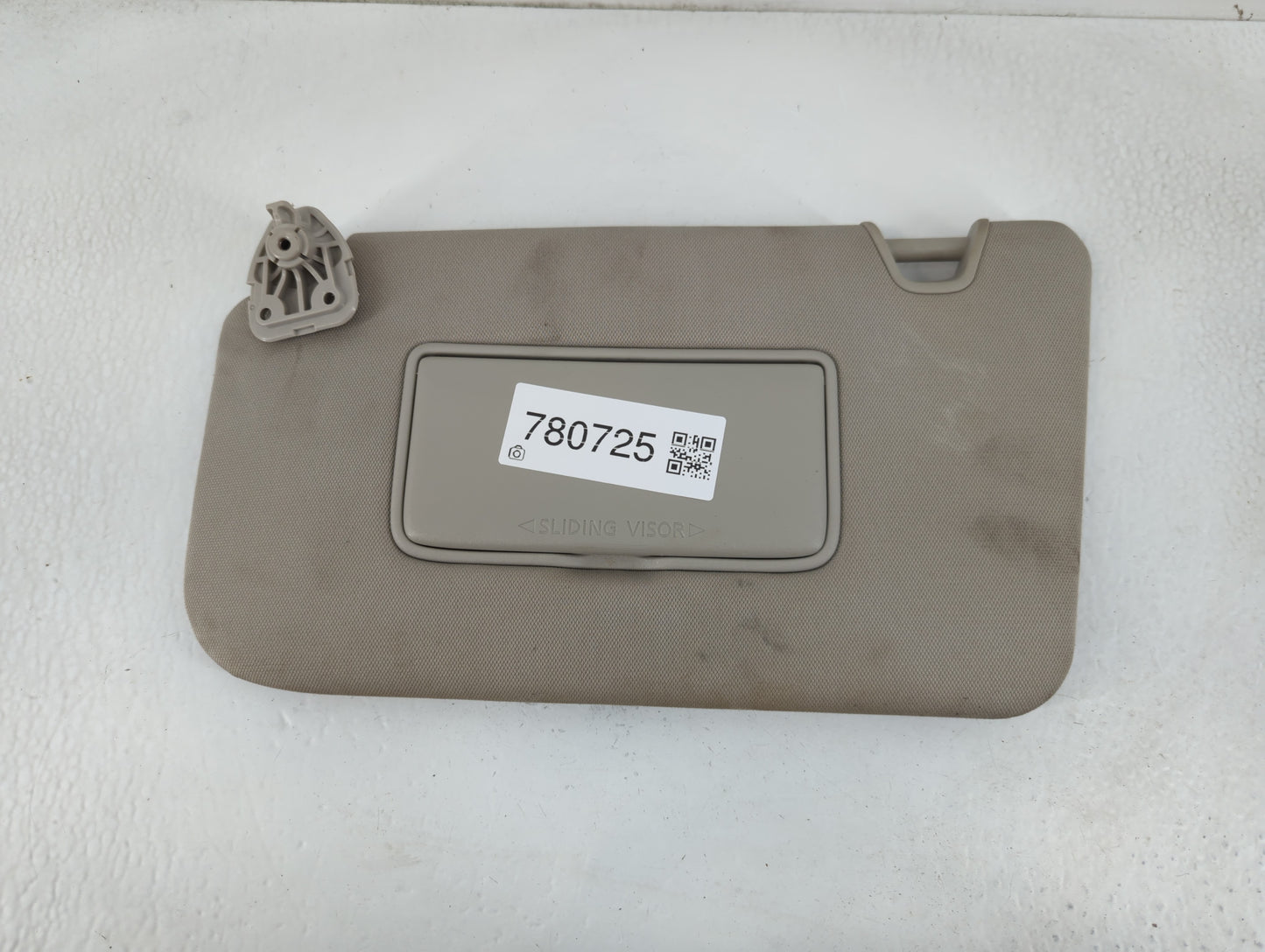 2018-2020 Nissan Rogue Sun Visor Shade Replacement Driver Left Mirror Fits Fits 2018 2019 2020 OEM Used Auto Parts - Oemused