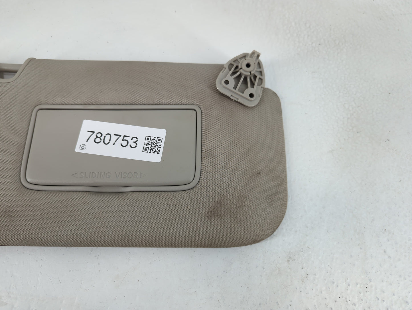2018-2020 Nissan Rogue Sun Visor Shade Replacement Passenger Right Mirror Fits Fits 2018 2019 2020 OEM Used Auto Parts - Oem