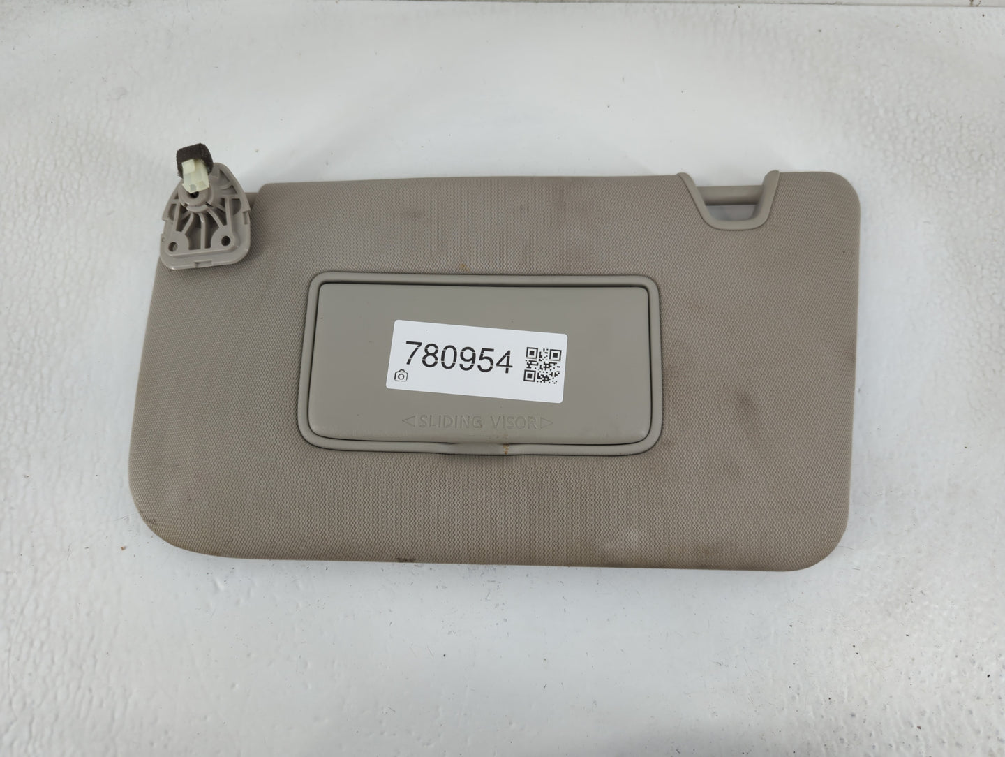 2018-2020 Nissan Rogue Sun Visor Shade Replacement Passenger Right Mirror Fits Fits 2018 2019 2020 OEM Used Auto Parts - Oem