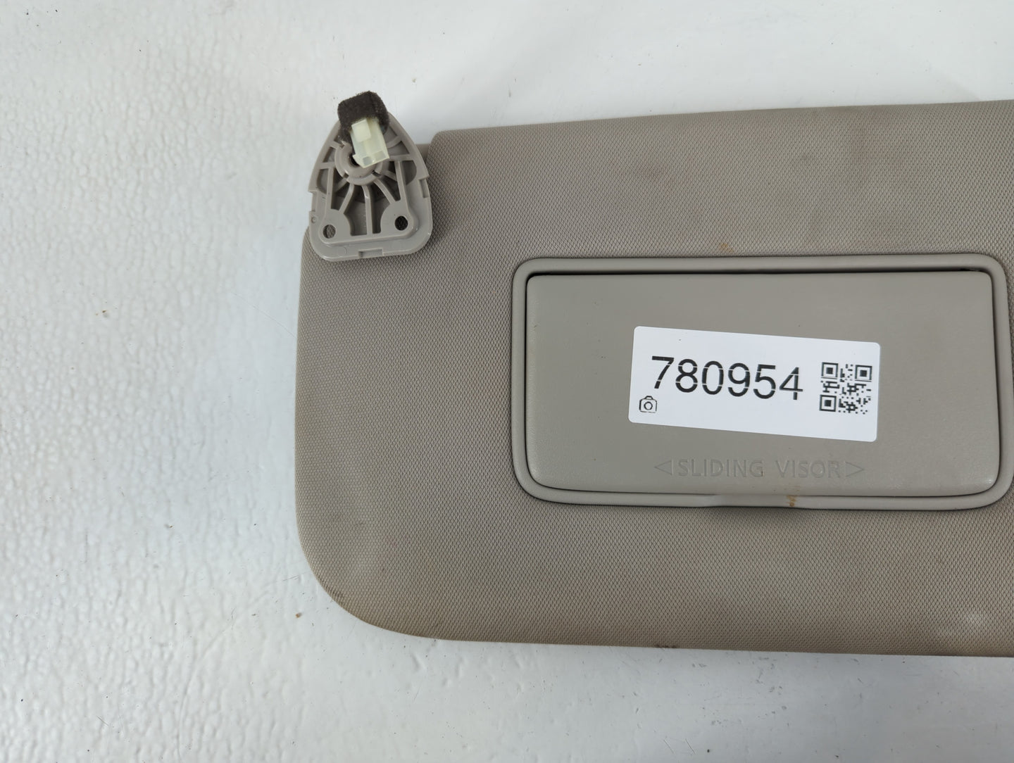 2018-2020 Nissan Rogue Sun Visor Shade Replacement Passenger Right Mirror Fits Fits 2018 2019 2020 OEM Used Auto Parts - Oem