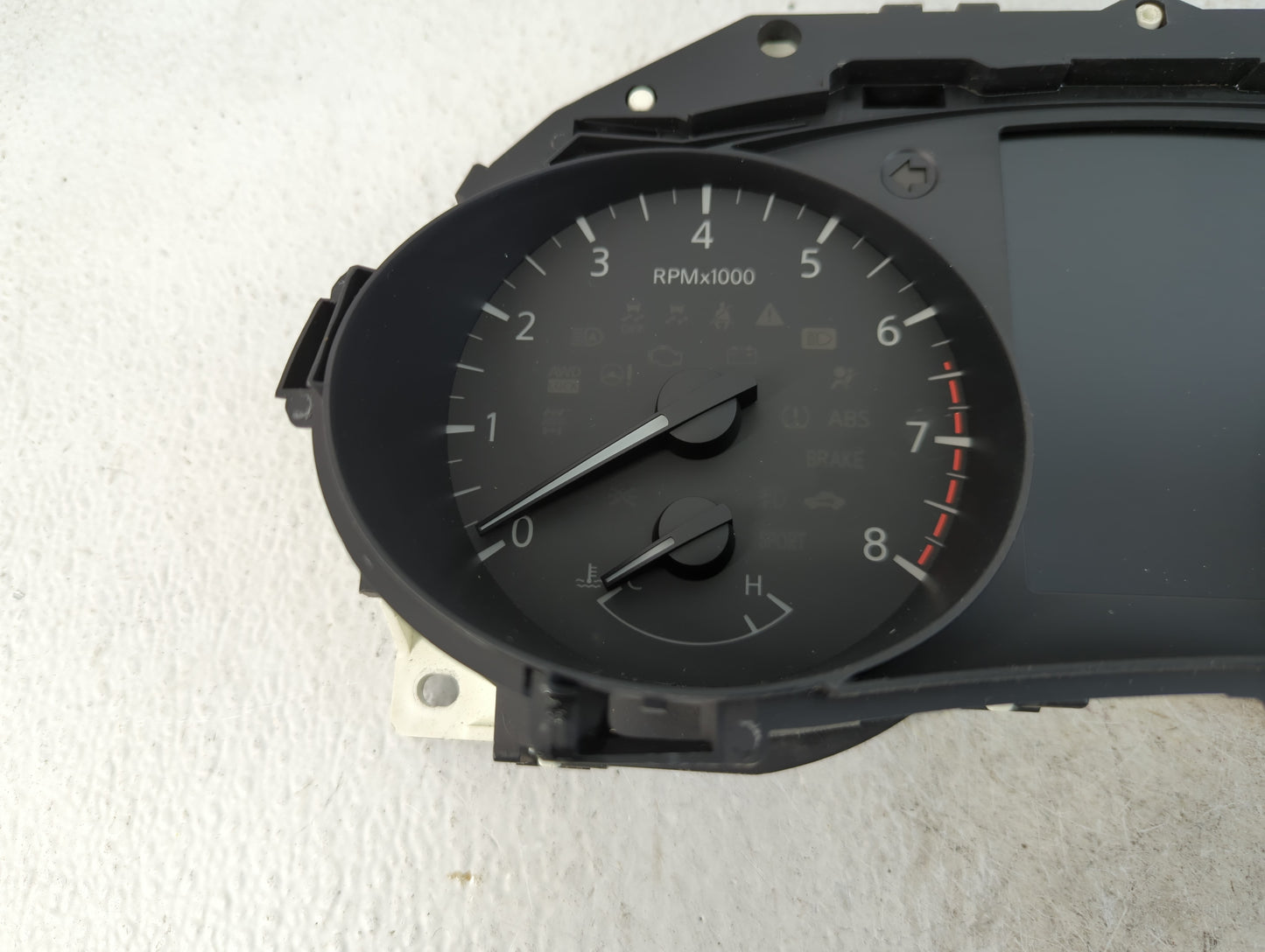 2018 Nissan Rogue Instrument Cluster Speedometer Gauges P/N:5HR0A/R0RI Fits OEM Used Auto Parts - Oemusedautoparts1.com