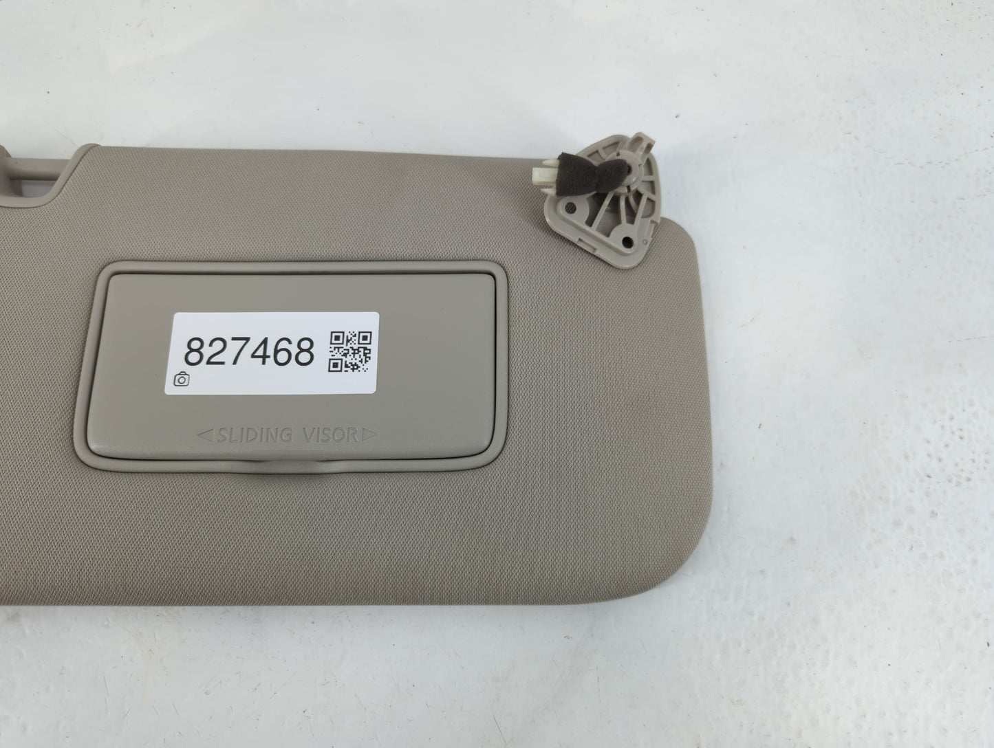 2018-2020 Nissan Rogue Sun Visor Shade Replacement Passenger Right Mirror Fits Fits 2018 2019 2020 OEM Used Auto Parts - Oem