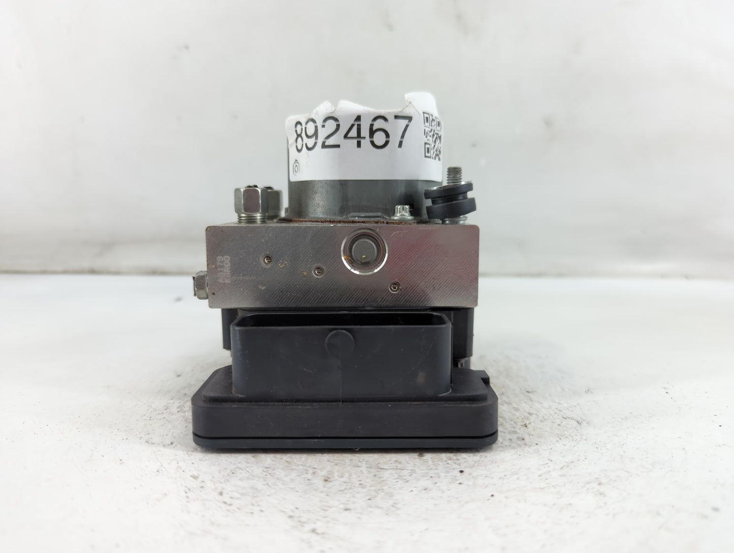 2018 Nissan Rogue ABS Pump Control Module Replacement P/N:47660 7FW2A Fits OEM Used Auto Parts - Oemusedautoparts1.com