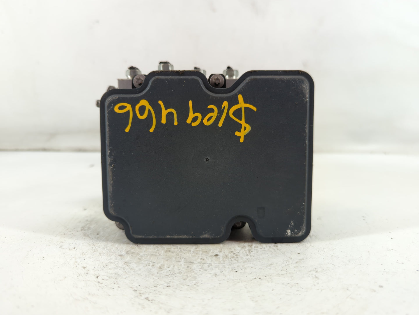 2018 Nissan Rogue ABS Pump Control Module Replacement P/N:47660 7FW2A Fits OEM Used Auto Parts - Oemusedautoparts1.com