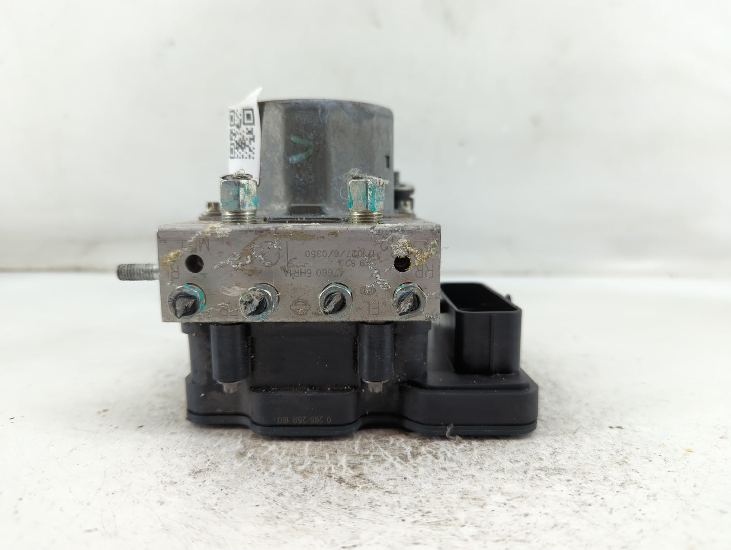 2018 Nissan Rogue ABS Pump Control Module Replacement P/N:47660 5HR1A Fits OEM Used Auto Parts - Oemusedautoparts1.com