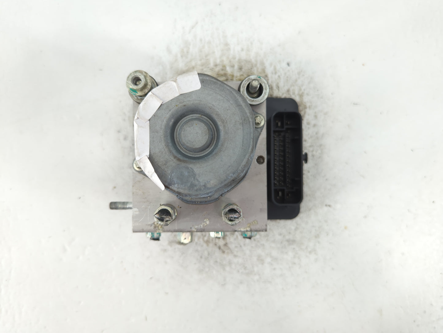 2018 Nissan Rogue ABS Pump Control Module Replacement P/N:47660 5HR1A Fits OEM Used Auto Parts - Oemusedautoparts1.com