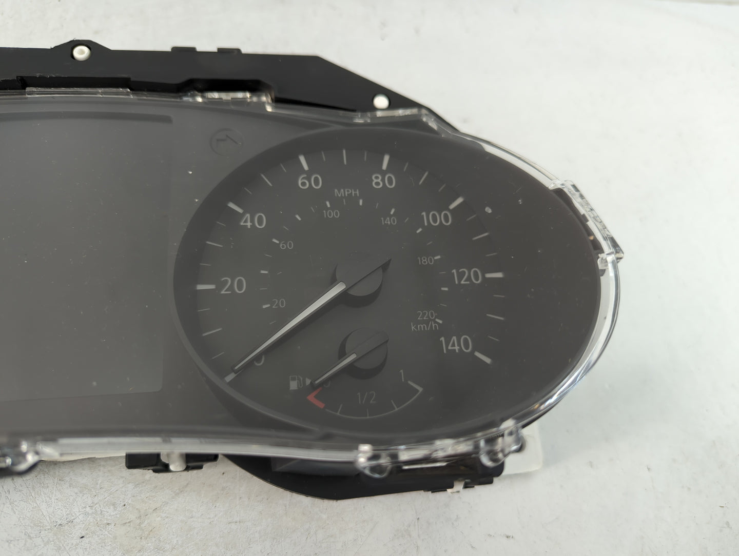 2018 Nissan Rogue Instrument Cluster Speedometer Gauges P/N:248107FH0A Fits OEM Used Auto Parts - Oemusedautoparts1.com