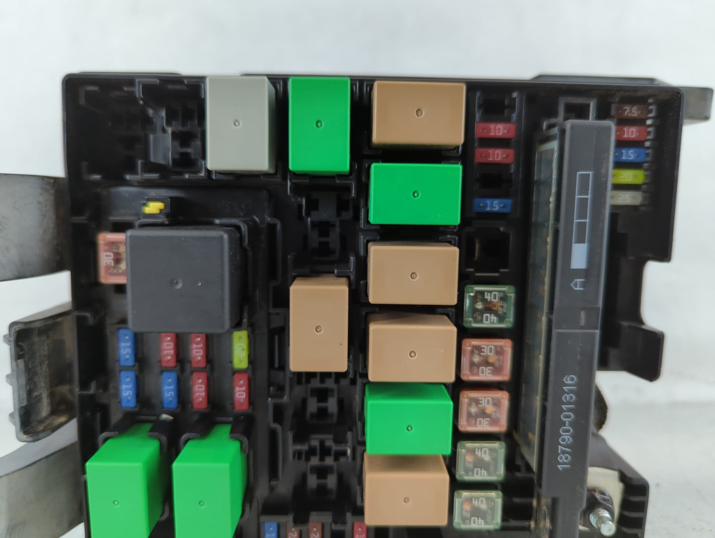 2017-2020 Nissan Rogue Fusebox Fuse Box Panel Relay Module P/N:91941-2S120 Fits Fits 2017 2018 2019 2020 OEM Used Auto Parts