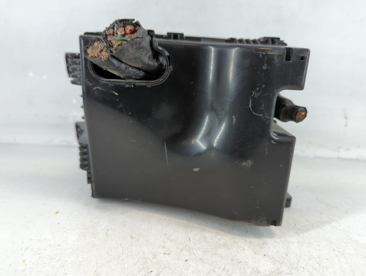2017-2020 Nissan Rogue Fusebox Fuse Box Panel Relay Module P/N:91941-2S120 Fits Fits 2017 2018 2019 2020 OEM Used Auto Parts
