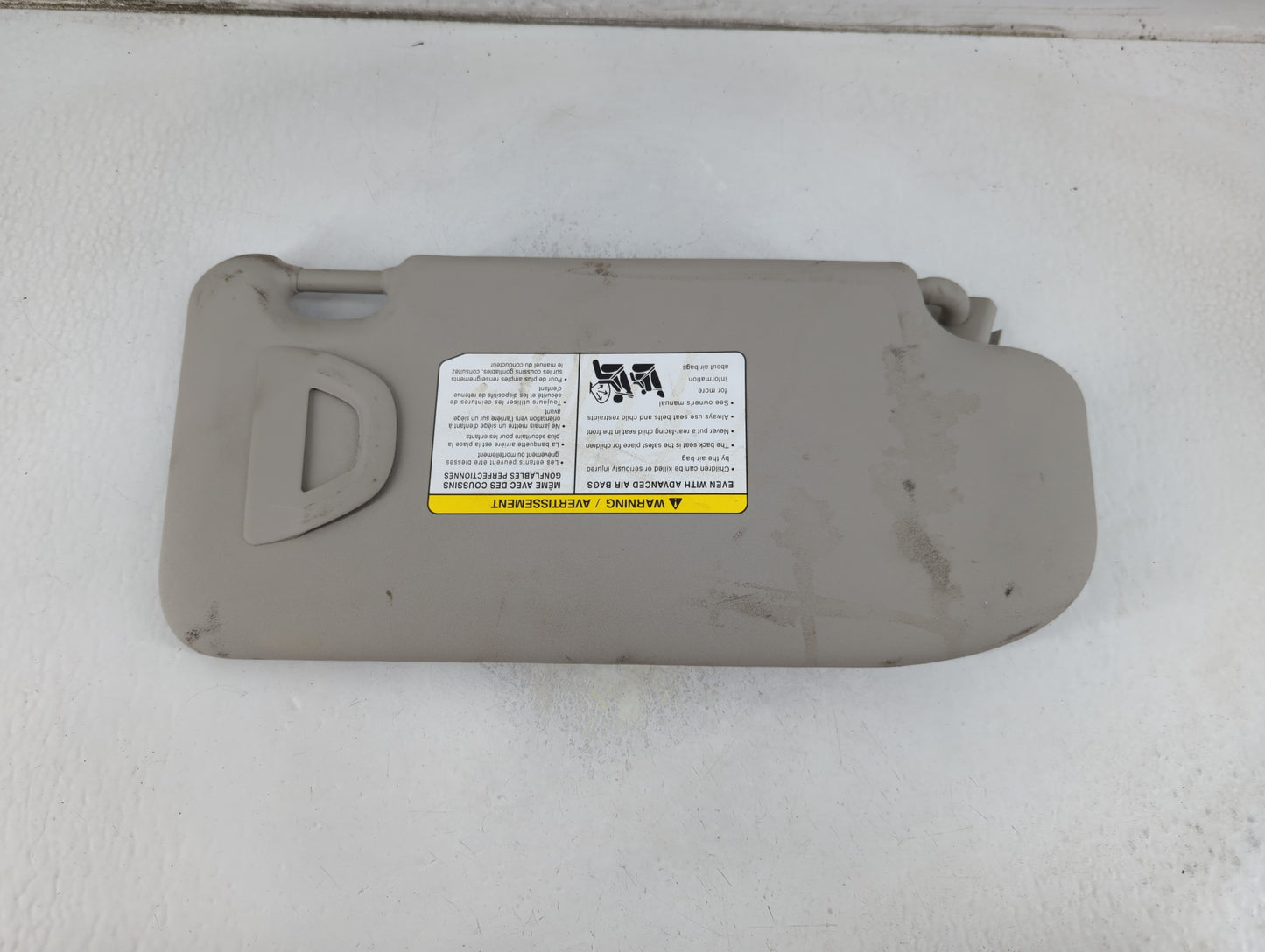 2017-2018 Nissan Rogue Sport Sun Visor Shade Replacement Passenger Right Mirror Fits Fits 2017 2018 OEM Used Auto Parts - Oe