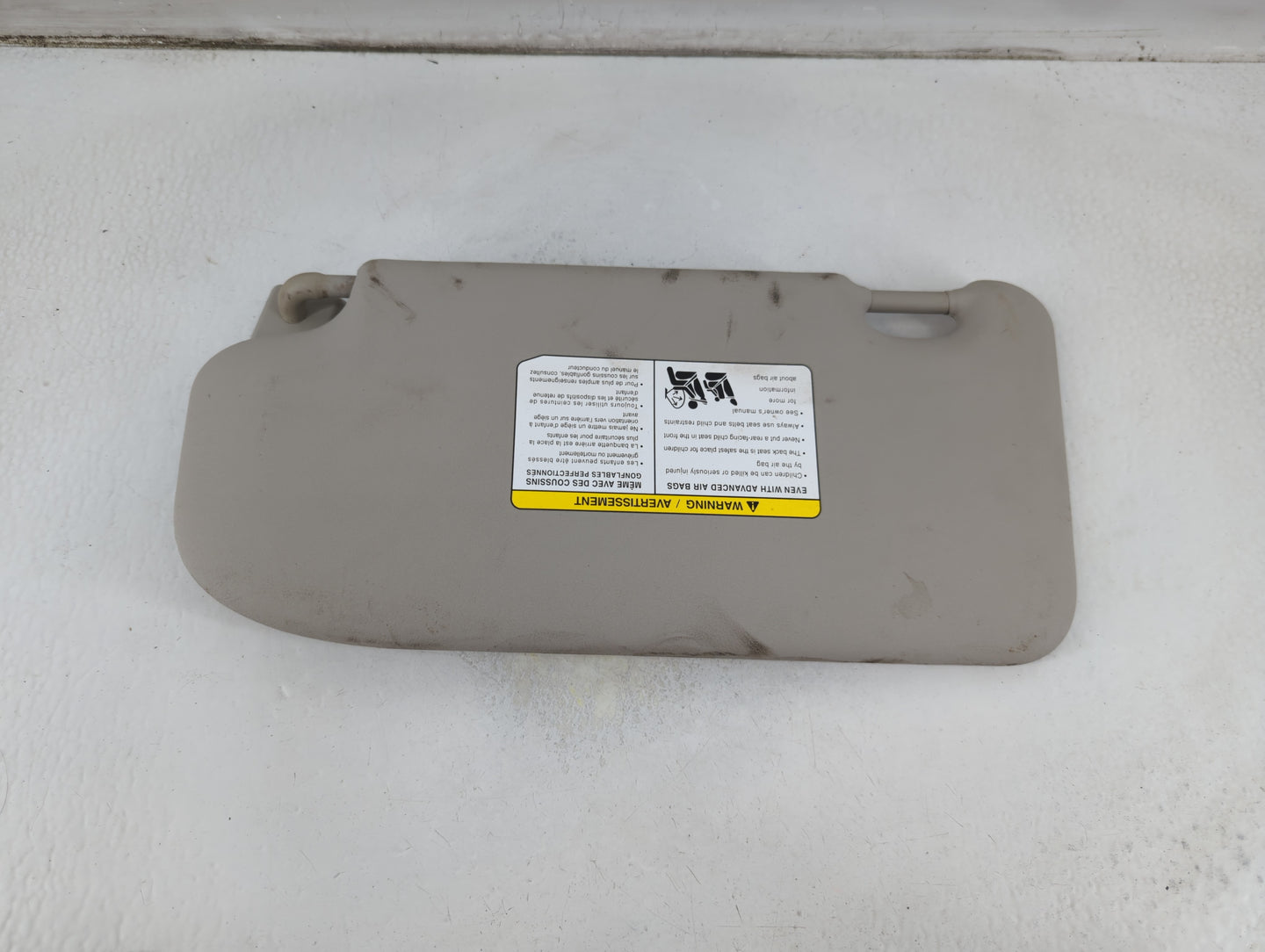 2017-2018 Nissan Rogue Sport Sun Visor Shade Replacement Driver Left Mirror Fits Fits 2017 2018 OEM Used Auto Parts - Oemuse