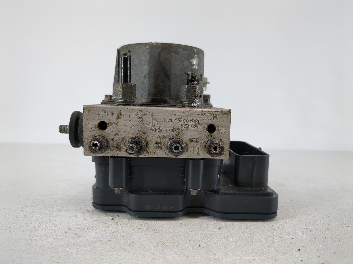 2018 Nissan Rogue Sport ABS Pump Control Module Replacement P/N:47660 6MG4A Fits OEM Used Auto Parts - Oemusedautoparts1.com