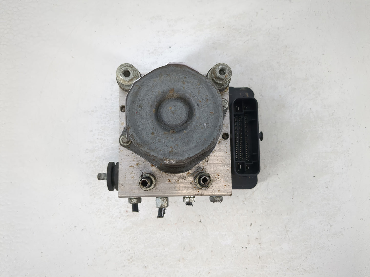 2018 Nissan Rogue Sport ABS Pump Control Module Replacement P/N:47660 6MG4A Fits OEM Used Auto Parts - Oemusedautoparts1.com