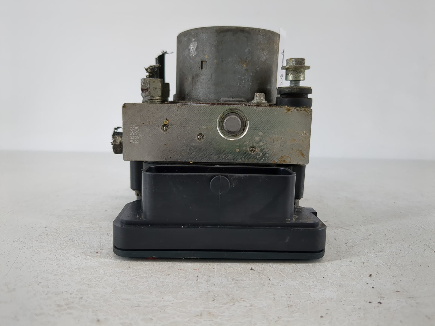 2018 Nissan Rogue Sport ABS Pump Control Module Replacement P/N:47660 6MG4A Fits OEM Used Auto Parts - Oemusedautoparts1.com