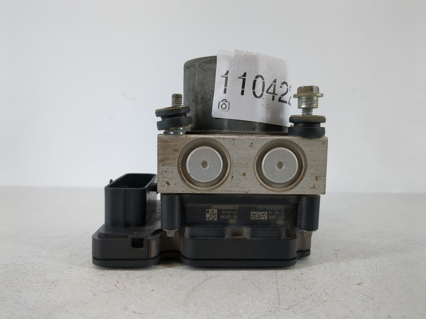 2018 Nissan Rogue Sport ABS Pump Control Module Replacement P/N:47660 6MA2A Fits OEM Used Auto Parts - Oemusedautoparts1.com