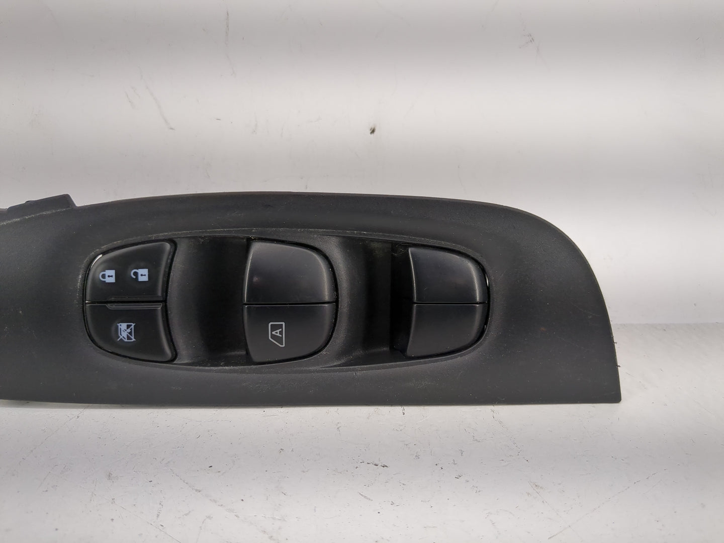 2017-2022 Nissan Rogue Sport Master Power Window Switch Replacement Driver Side Left P/N:25401 6MA0C Fits OEM Used Auto Part