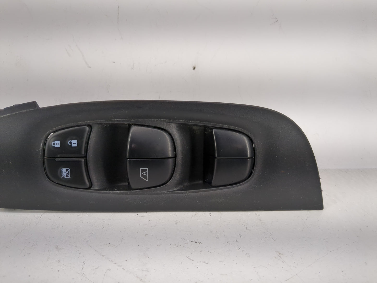 2017-2022 Nissan Rogue Sport Master Power Window Switch Replacement Driver Side Left P/N:25401 6MA0C Fits OEM Used Auto Part