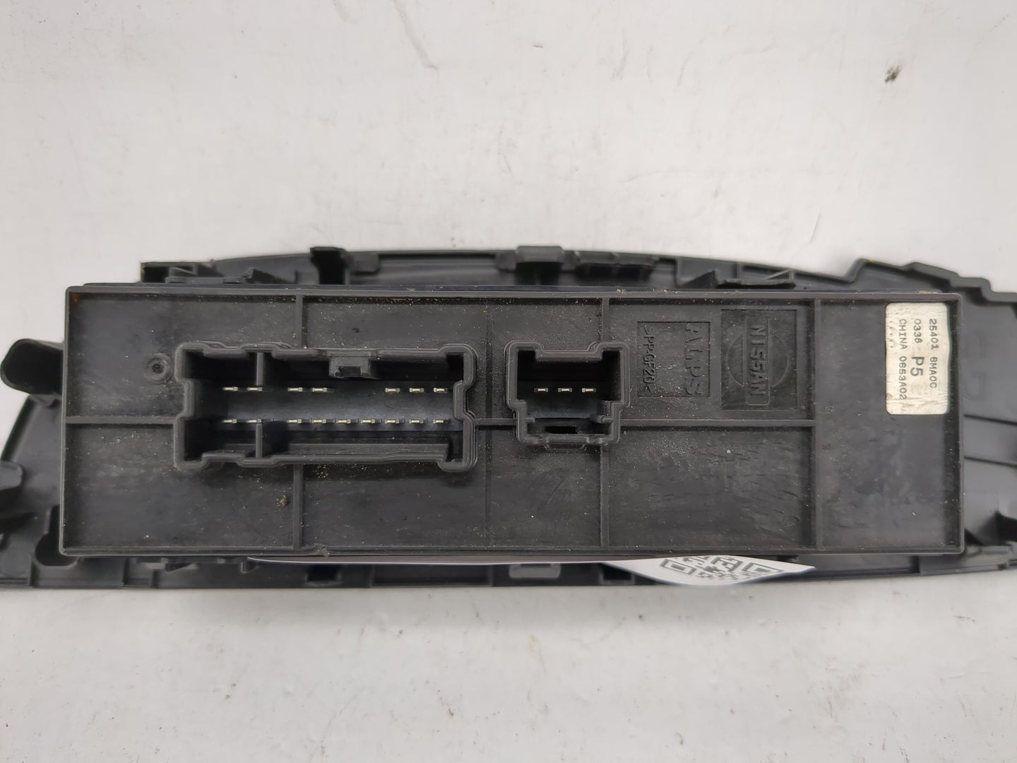 2017-2022 Nissan Rogue Sport Master Power Window Switch Replacement Driver Side Left P/N:25401 6MA0C Fits OEM Used Auto Part
