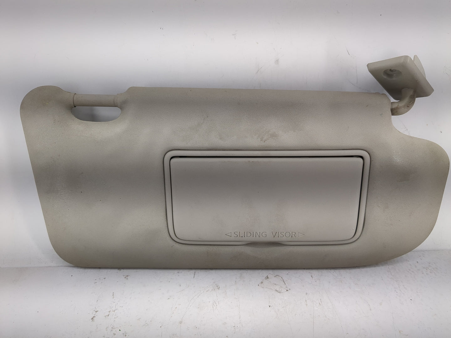 2017-2018 Nissan Rogue Sport Sun Visor Shade Replacement Passenger Right Mirror Fits Fits 2017 2018 OEM Used Auto Parts - Oe