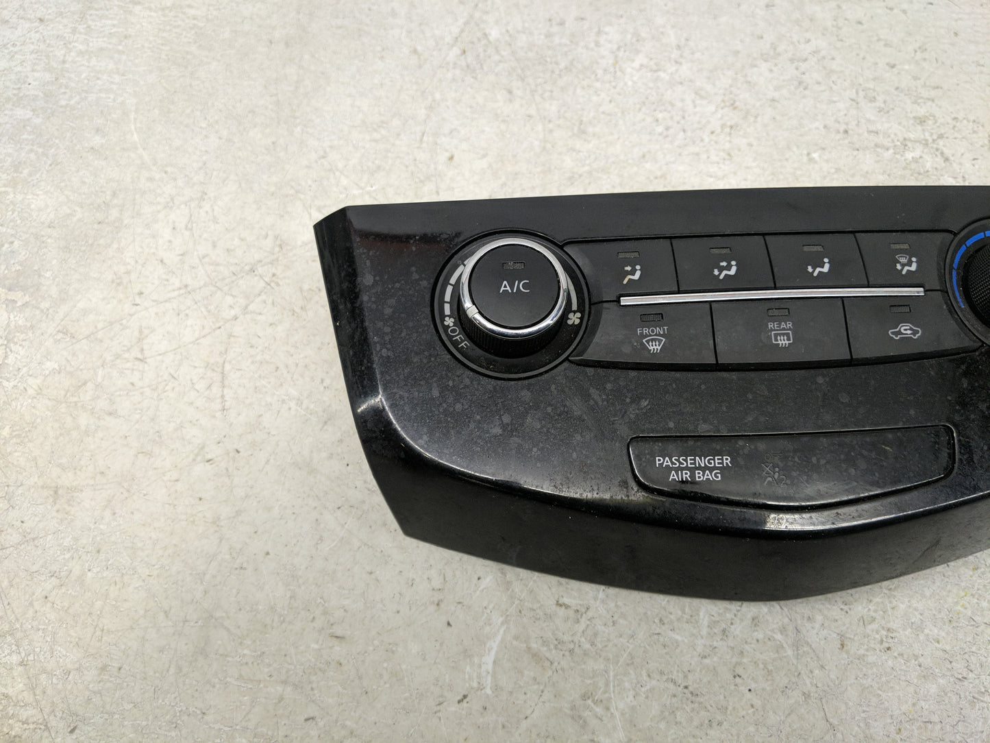 2017-2022 Nissan Rogue Sport Climate Control Module Temperature AC/Heater Replacement P/N:275007FA0A-G Fits OEM Used Auto Pa