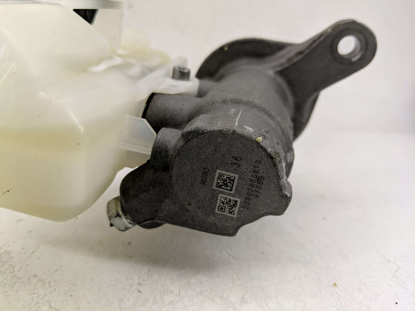 2017-2022 Nissan Rogue Sport Brake Master Cylinder 1311491 - Oemusedautoparts1.com