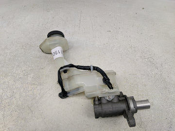 2017-2022 Nissan Rogue Sport Brake Master Cylinder - Oemusedautoparts1.com