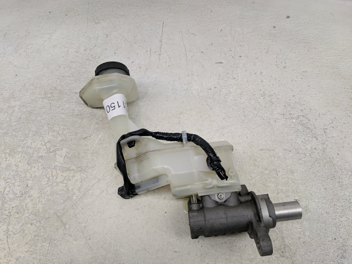 2017-2022 Nissan Rogue Sport Brake Master Cylinder 1311507 - Oemusedautoparts1.com