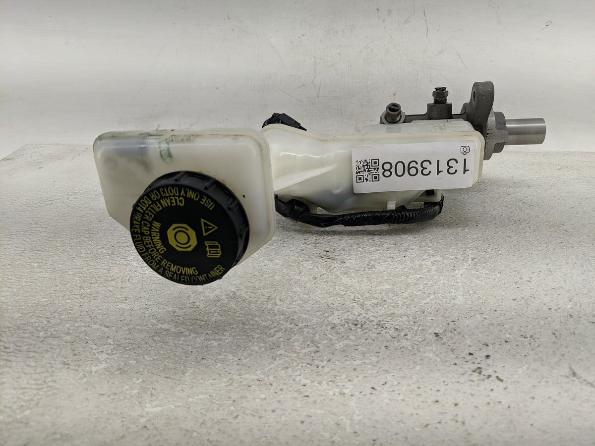 2017-2022 Nissan Rogue Sport Brake Master Cylinder 1313908 - Oemusedautoparts1.com