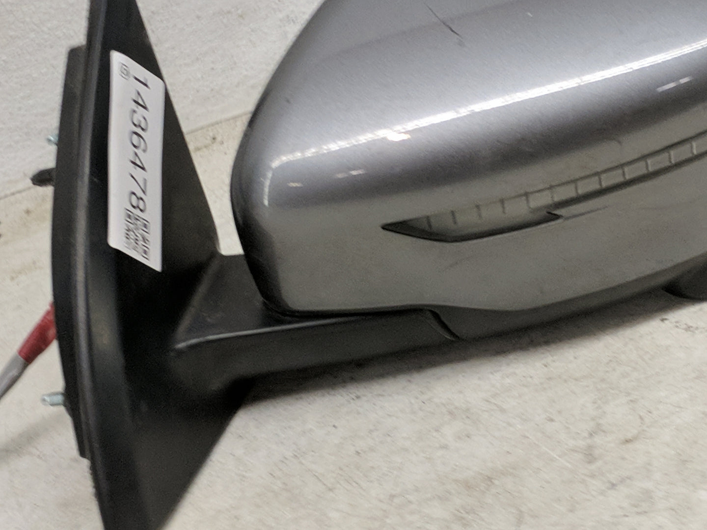 2017-2022 Nissan Rogue Sport Driver Side View Mirror - Left Door Mirror OEM Used - Oemusedautoparts1.com