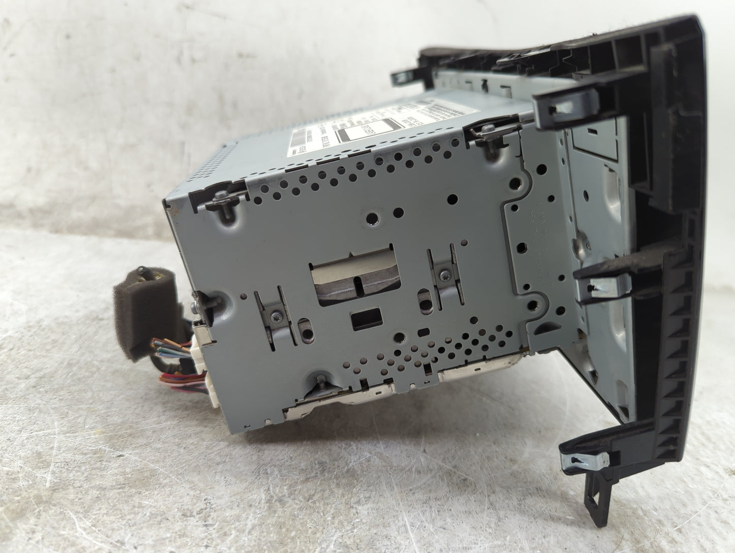 2018 Nissan Rogue Sport Radio AM FM Cd Player Receiver Replacement P/N:7 515 750 068 Fits OEM Used Auto Parts - Oemusedautop