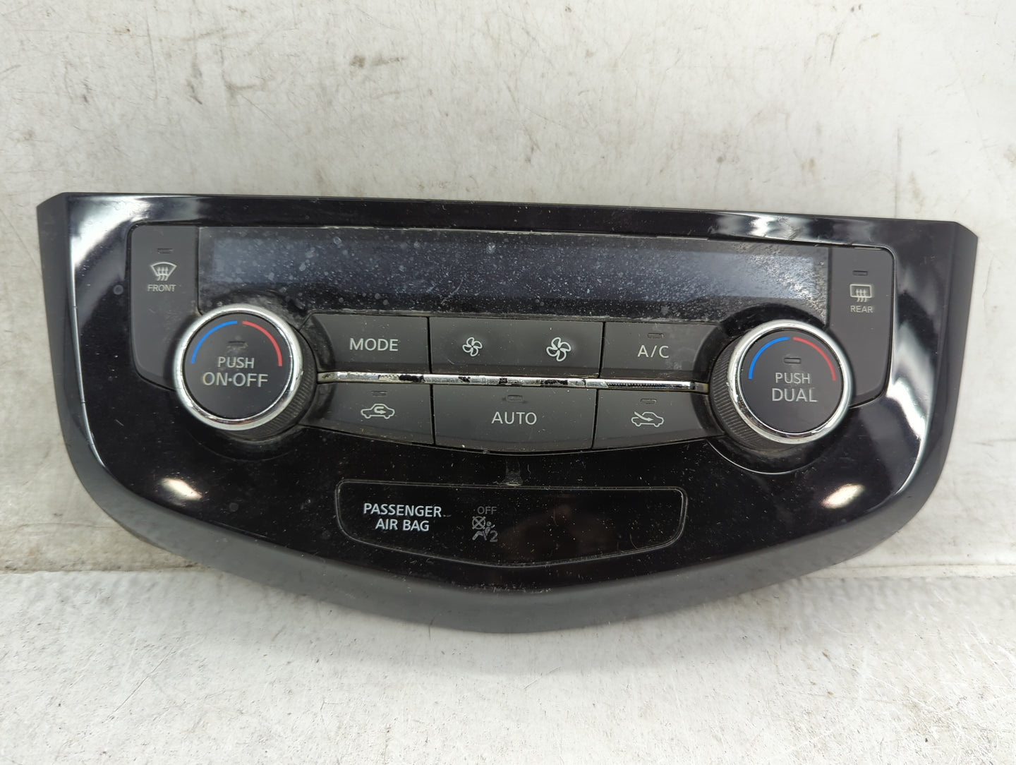 2017-2022 Nissan Rogue Sport Climate Control Module Temperature AC/Heater Replacement P/N:27500 6MA0A Fits OEM Used Auto Par