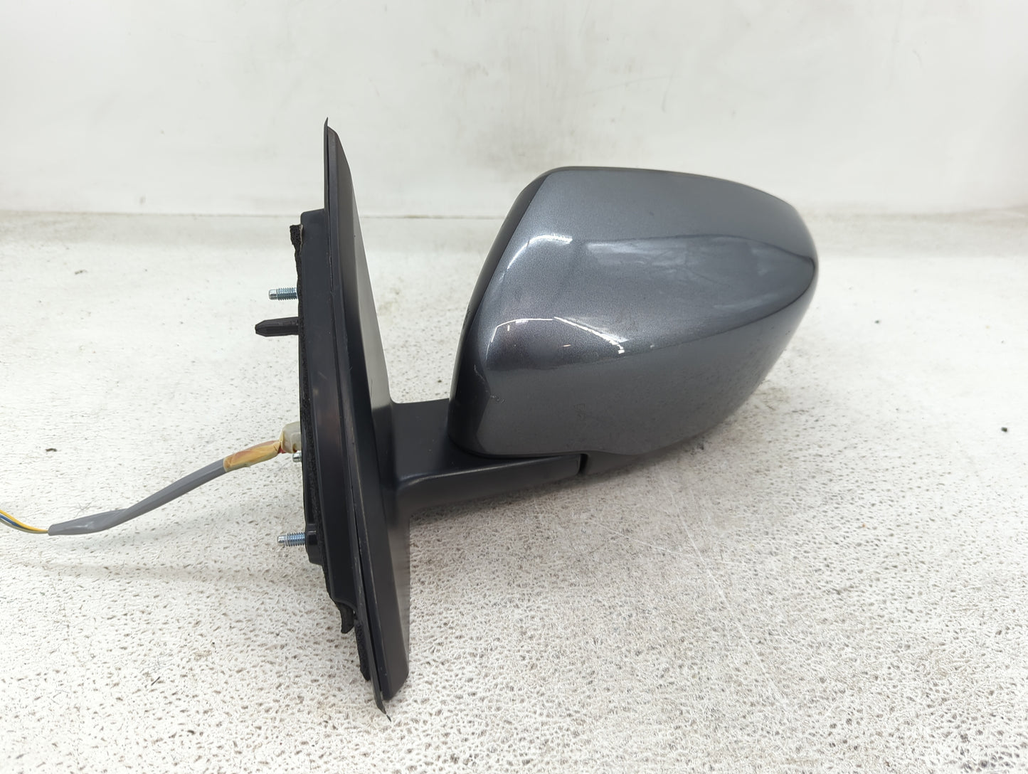 2017-2022 Nissan Rogue Sport Driver Side View Mirror - Left Door Mirror OEM Used - Oemusedautoparts1.com