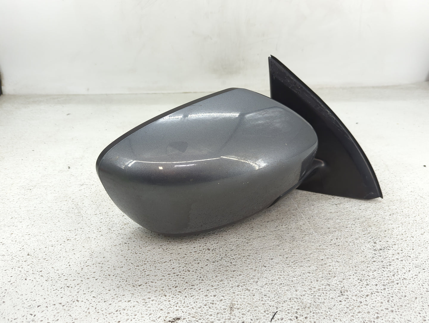 2017-2022 Nissan Rogue Sport Passenger Side View Mirror - Right Door Mirror OEM Used - Oemusedautoparts1.com