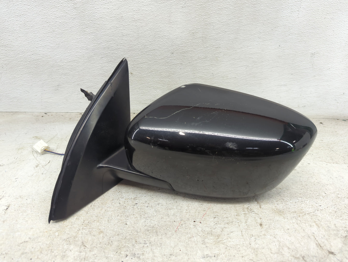 2017-2022 Nissan Rogue Sport Driver Side View Mirror - Left Door Mirror OEM Used - Oemusedautoparts1.com
