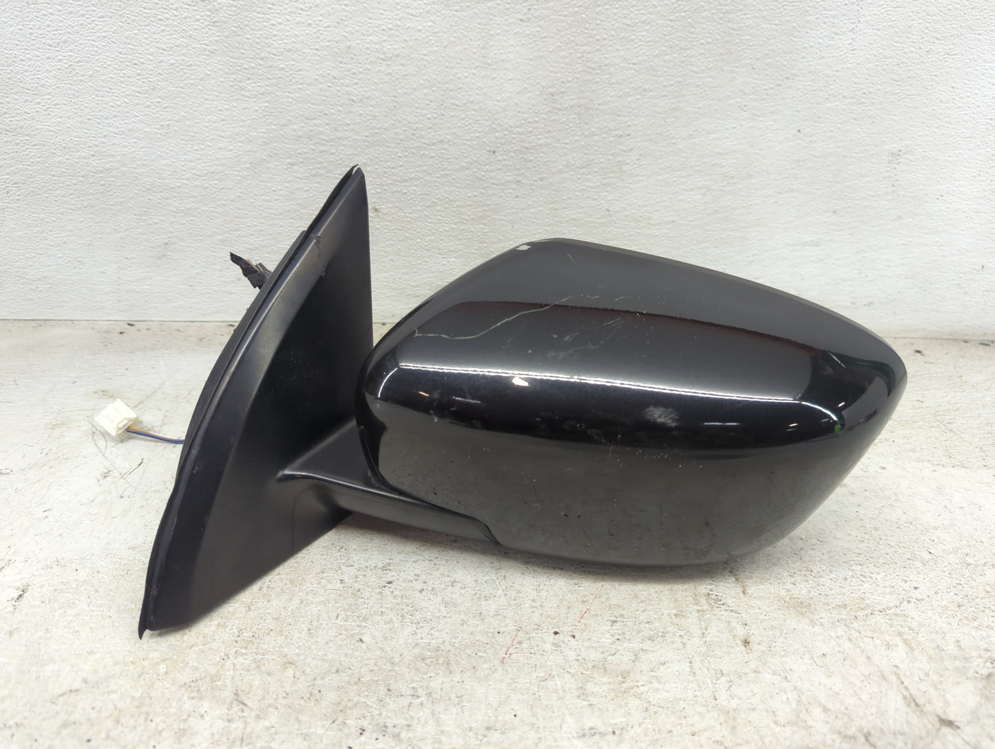 2017-2022 Nissan Rogue Sport Driver Side View Mirror - Left Door Mirror OEM Used - Oemusedautoparts1.com