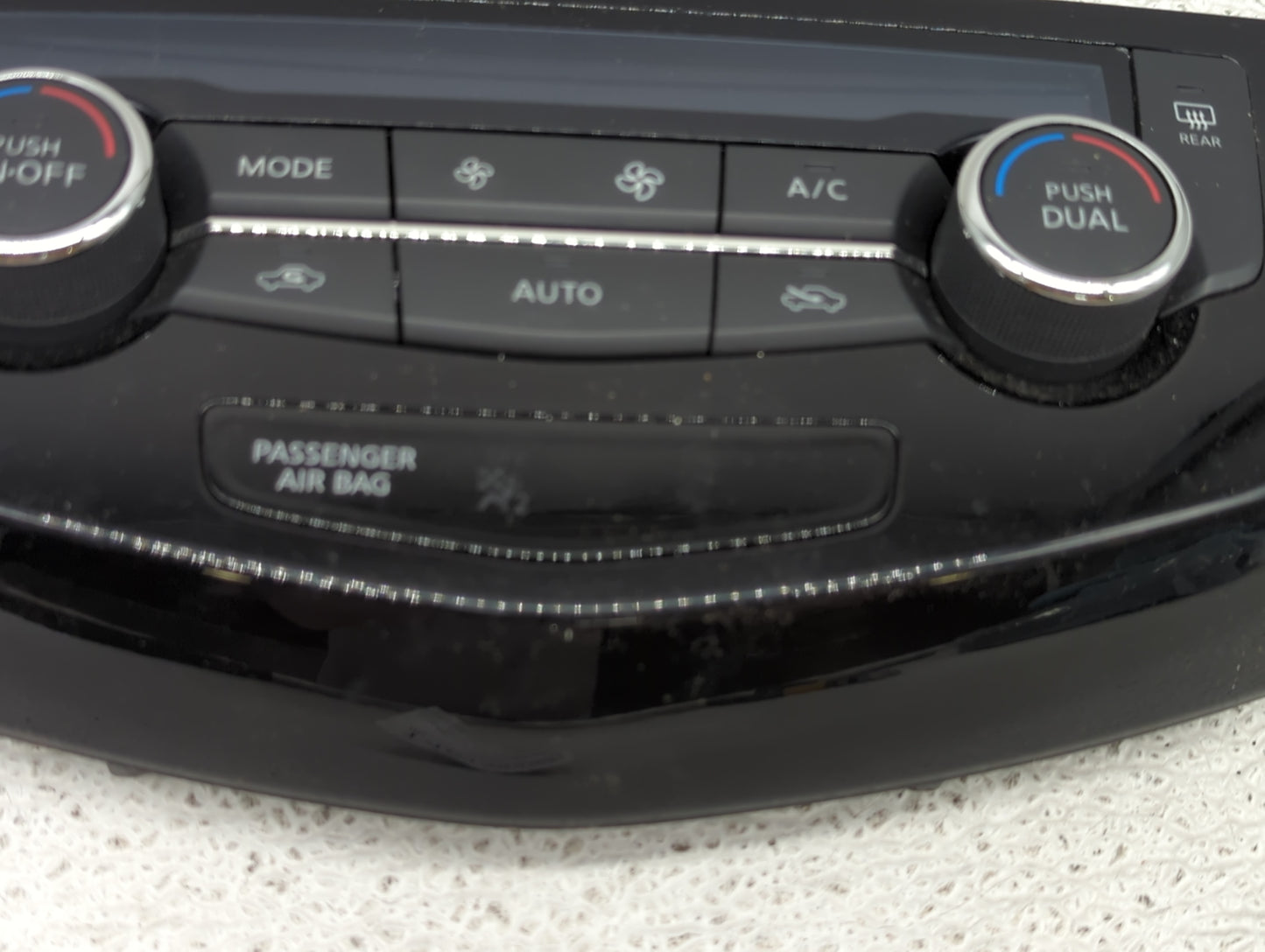 2017-2022 Nissan Rogue Sport Climate Control Module Temperature AC/Heater Replacement P/N:27500 7FE0A Fits OEM Used Auto Par