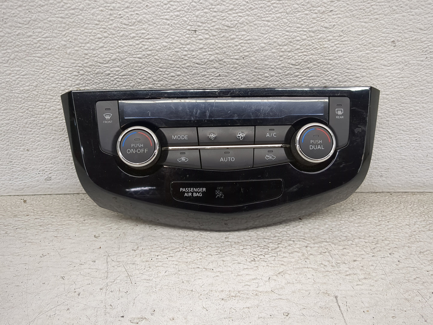 2017-2022 Nissan Rogue Sport Climate Control Module Temperature AC/Heater Replacement P/N:27500 6MA0A 27500 7FE0A Fits OEM U