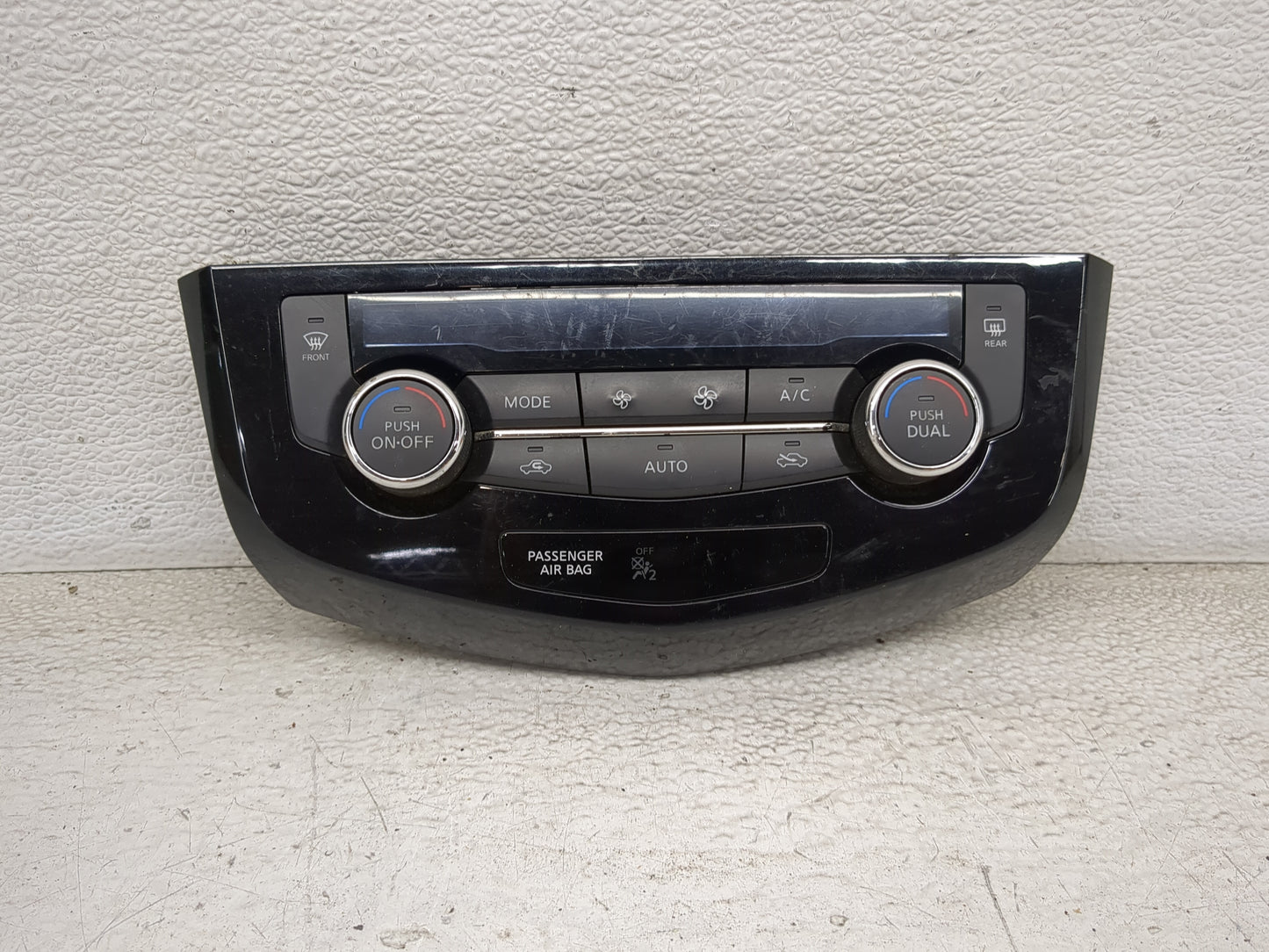 2017-2022 Nissan Rogue Sport Climate Control Module Temperature AC/Heater Replacement P/N:27500 6MA0A 27500 7FE0A Fits OEM U