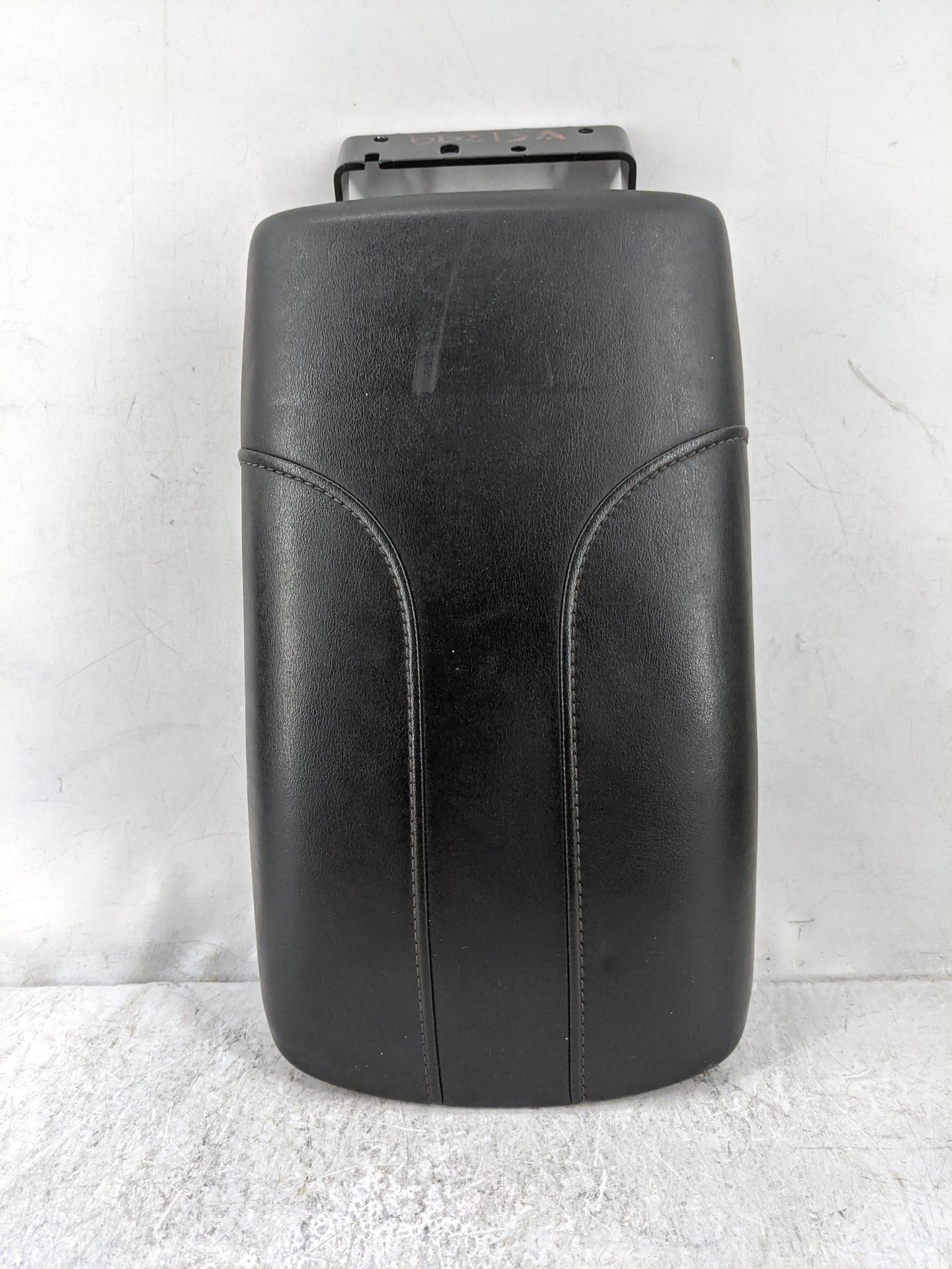 2018 Nissan Rogue Sport Center Console Armrest Cover Lid Fits OEM Used Auto Parts - Oemusedautoparts1.com