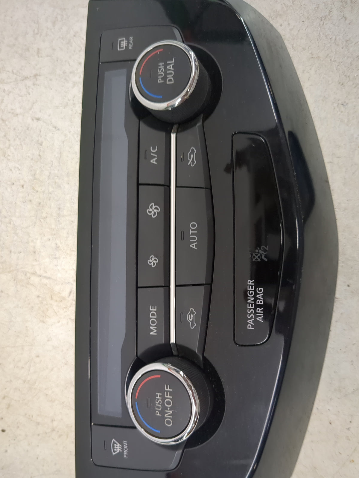 2017-2022 Nissan Rogue Sport Climate Control Module Temperature AC/Heater Replacement P/N:27500 6MA0A T10936C Fits OEM Used 