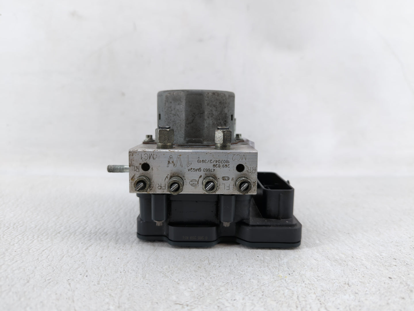 2018 Nissan Rogue Sport ABS Pump Control Module Replacement P/N:47660 6MG2A 47660 6MA2A Fits OEM Used Auto Parts - Oemusedau