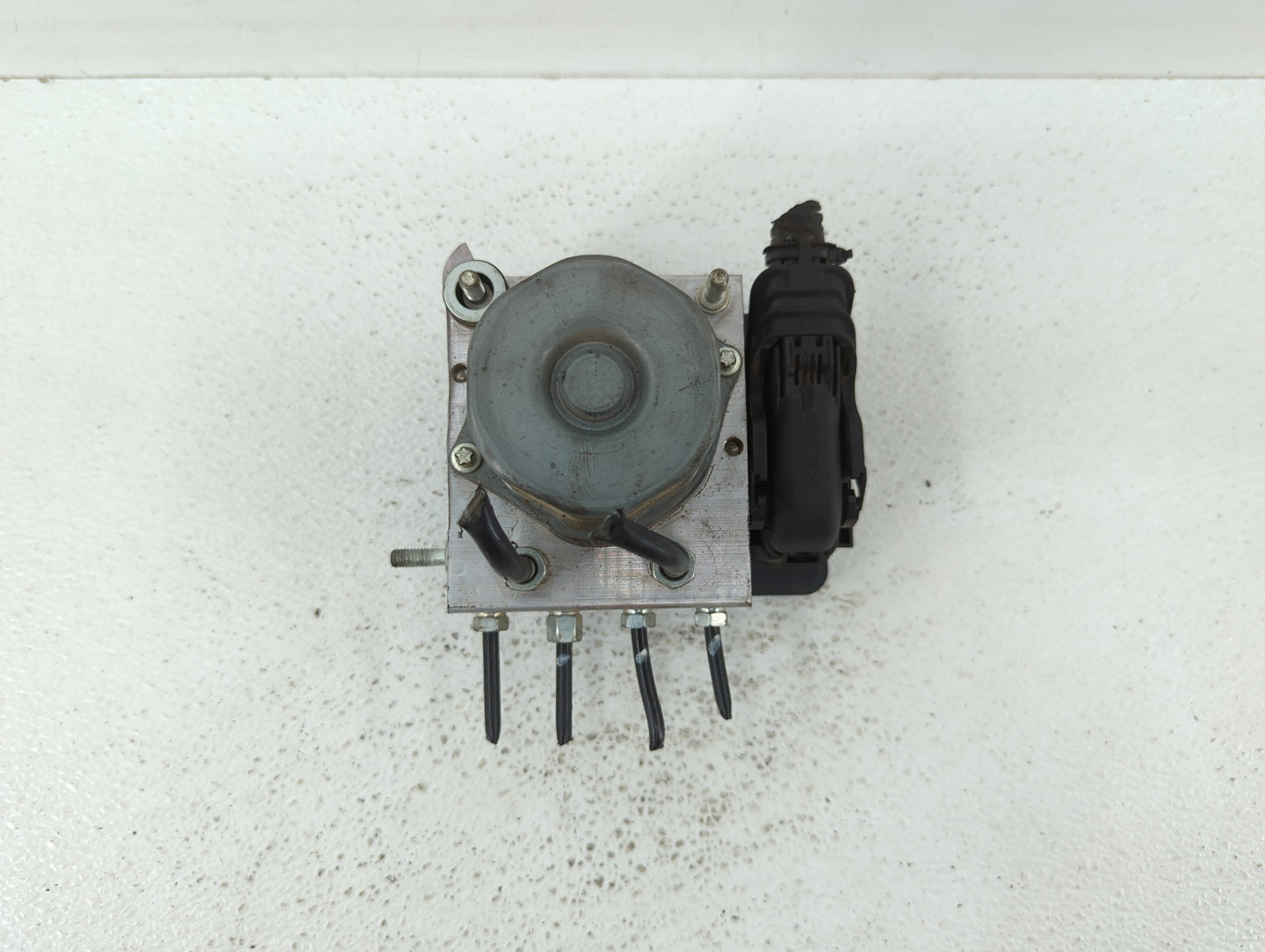 2018 Nissan Rogue Sport ABS Pump Control Module Replacement P/N:47660 6MG2A 47660 6MA2A Fits OEM Used Auto Parts - Oemusedau