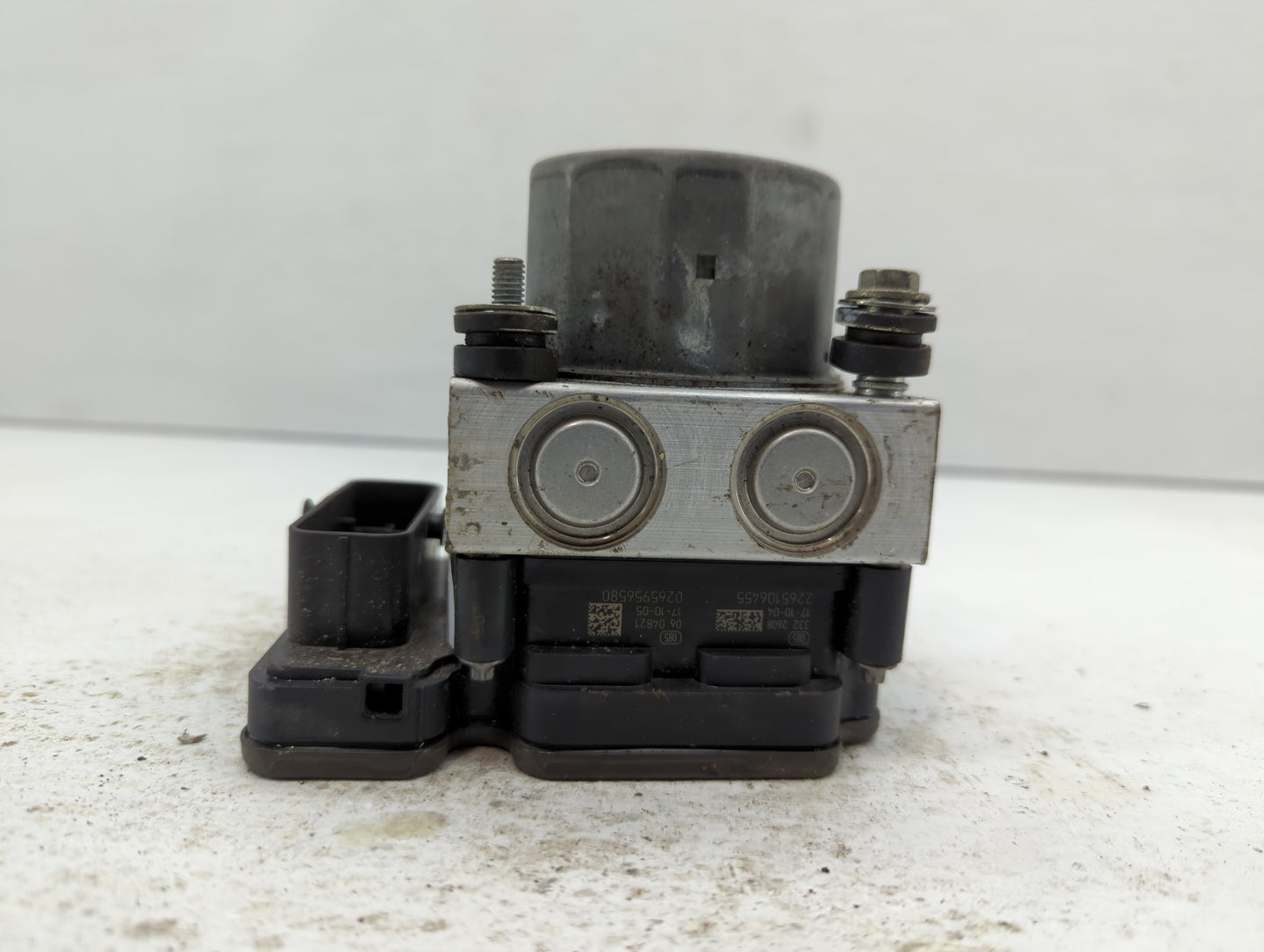 2018 Nissan Rogue Sport ABS Pump Control Module Replacement P/N:47660 6MD4A Fits OEM Used Auto Parts - Oemusedautoparts1.com