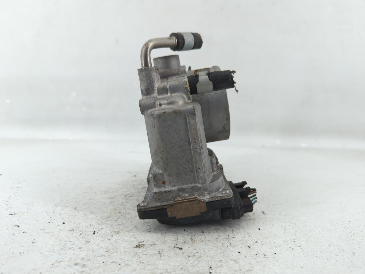 2018-2022 Nissan Rogue Sport Throttle Body P/N:4BA60-01 E Fits Fits 2018 2019 2020 2021 2022 OEM Used Auto Parts - Oemusedau