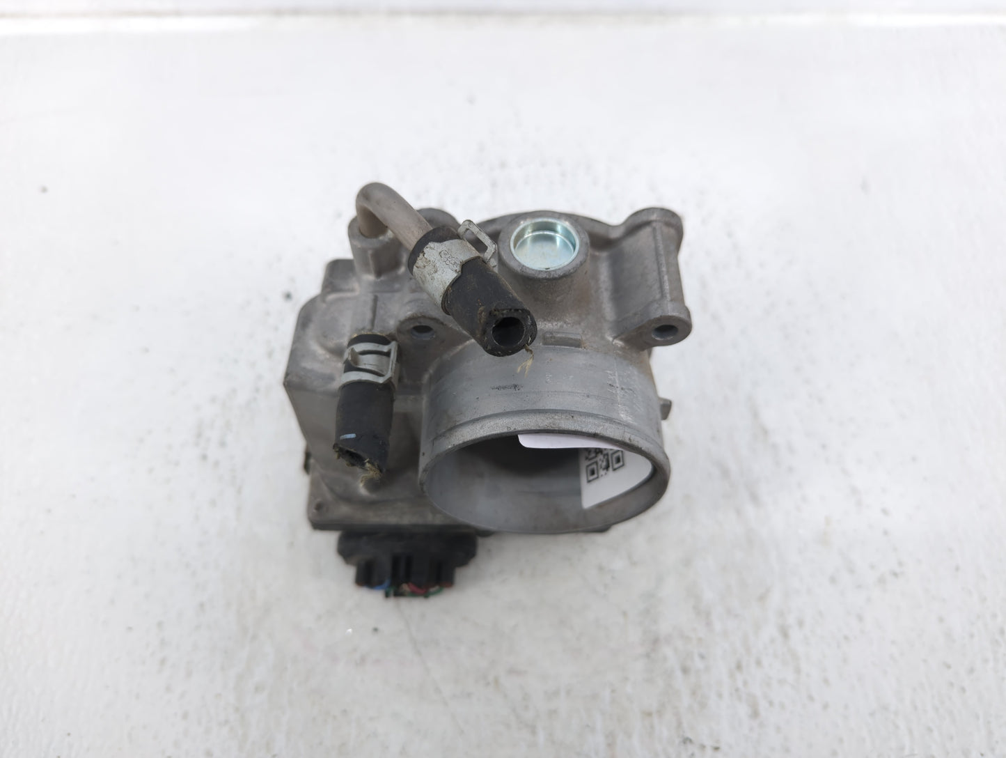 2017-2018 Nissan Rogue Sport Throttle Body P/N:4BA60-01 E Fits Fits 2017 2018 OEM Used Auto Parts - Oemusedautoparts1.com