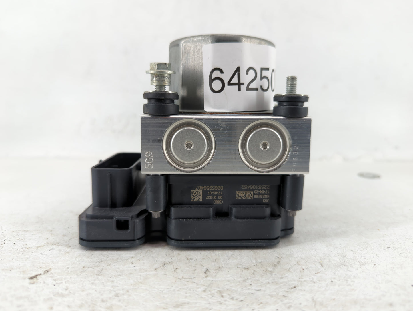 2018 Nissan Rogue Sport ABS Pump Control Module Replacement P/N:47660 6MA2A Fits OEM Used Auto Parts - Oemusedautoparts1.com