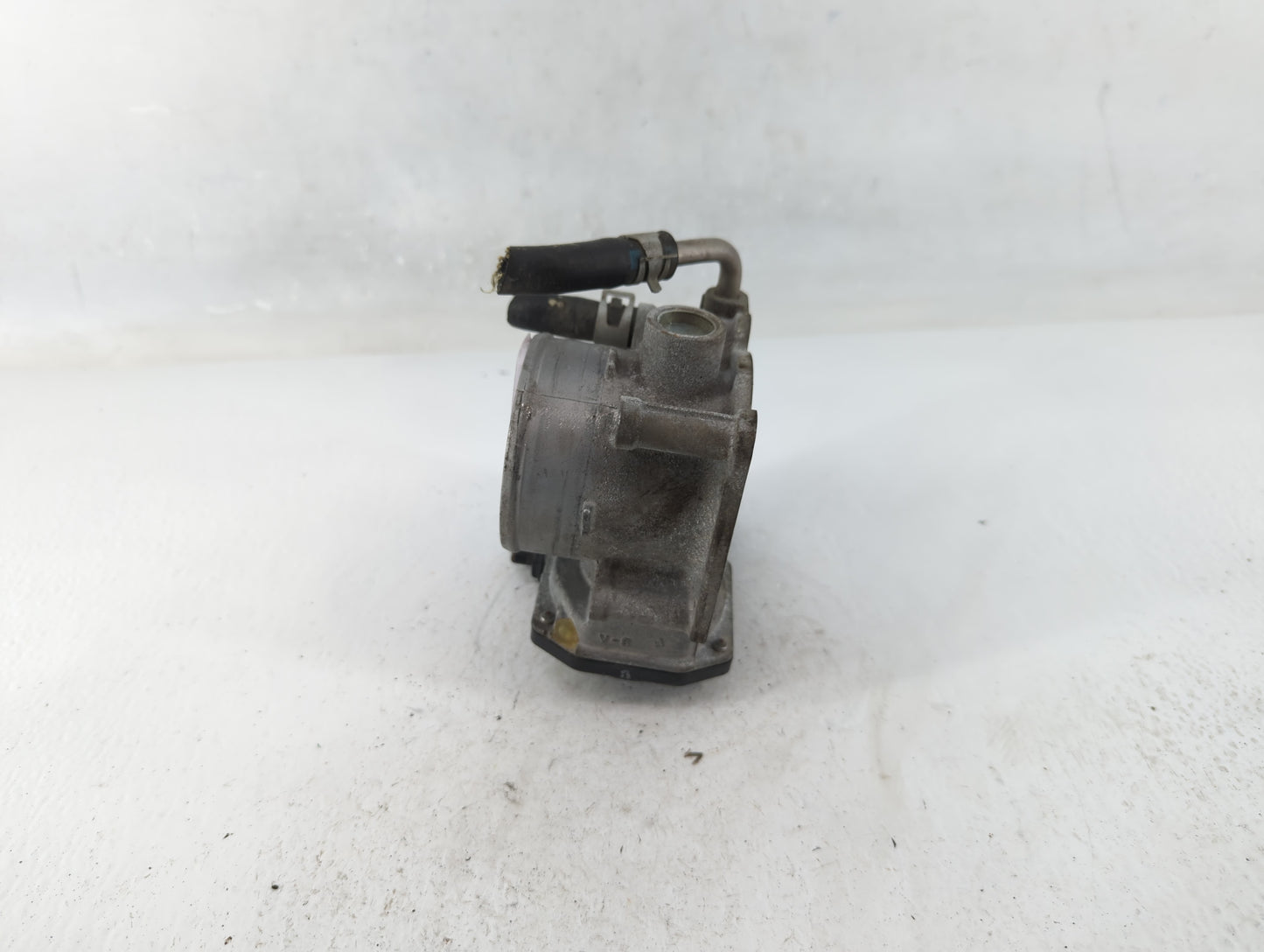 2017-2018 Nissan Rogue Sport Throttle Body P/N:4BA60-01 E Fits Fits 2017 2018 OEM Used Auto Parts - Oemusedautoparts1.com