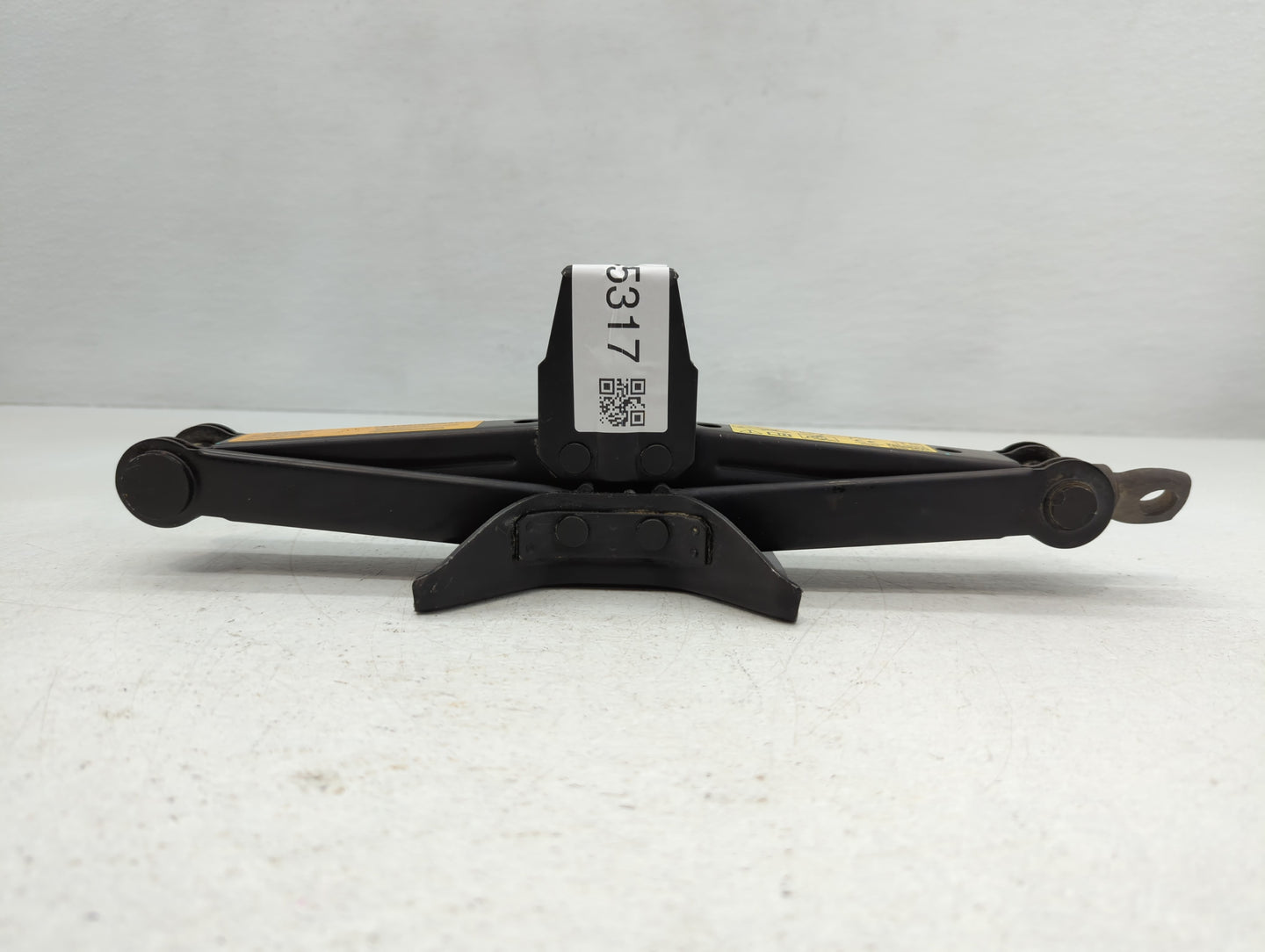 2018 Nissan Rogue Sport Spare Scissor Car Jack - Oemusedautoparts1.com