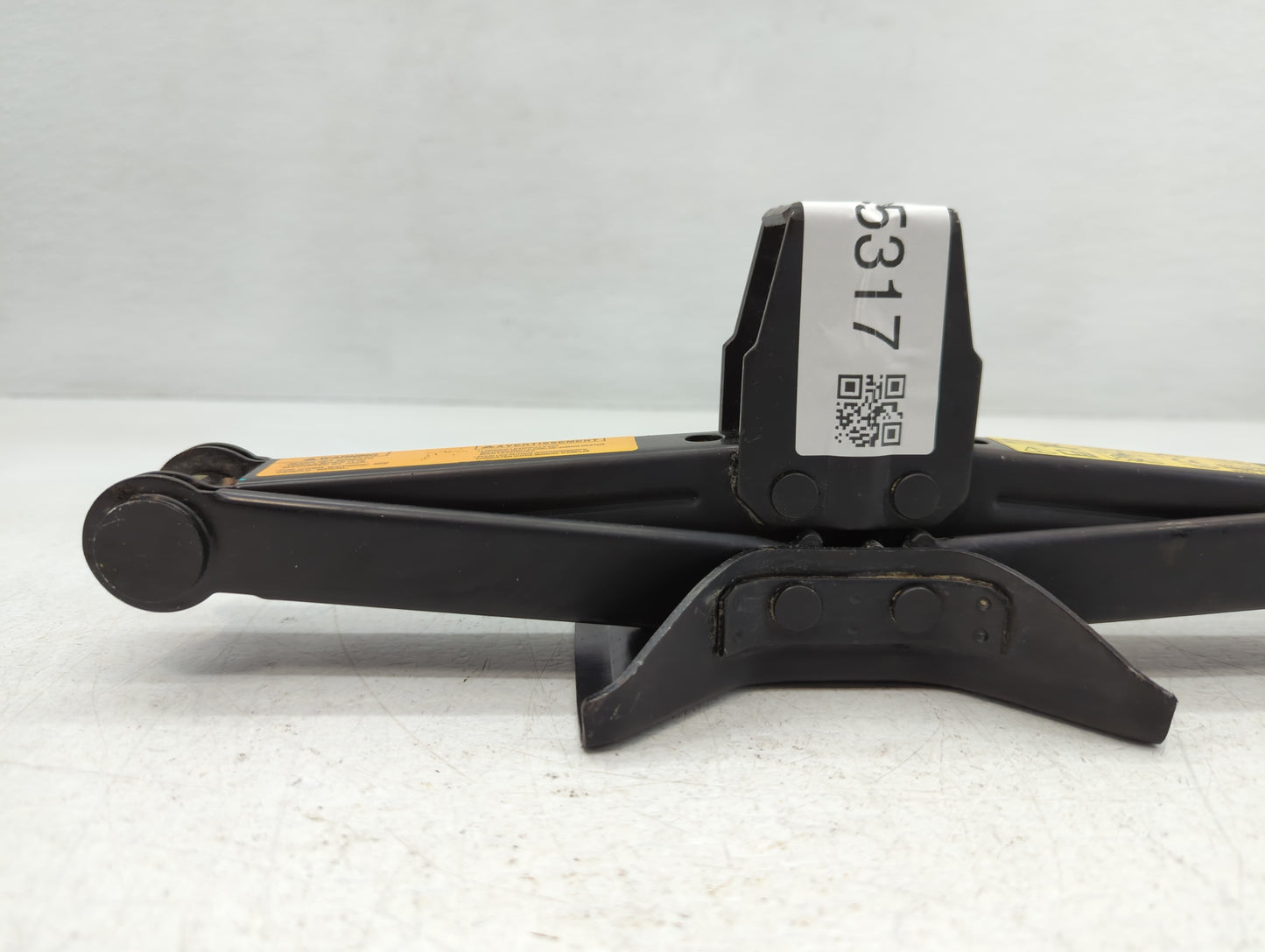 2018 Nissan Rogue Sport Spare Scissor Car Jack - Oemusedautoparts1.com